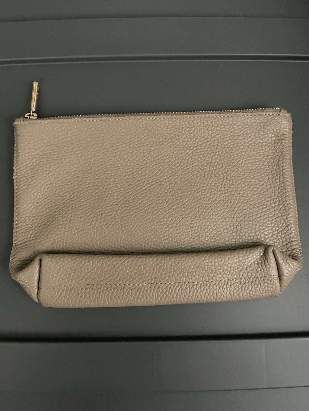 Cuyana Classic Zipper Pouch, Pebbled Leather (NWOT) - Picture 2 of 8